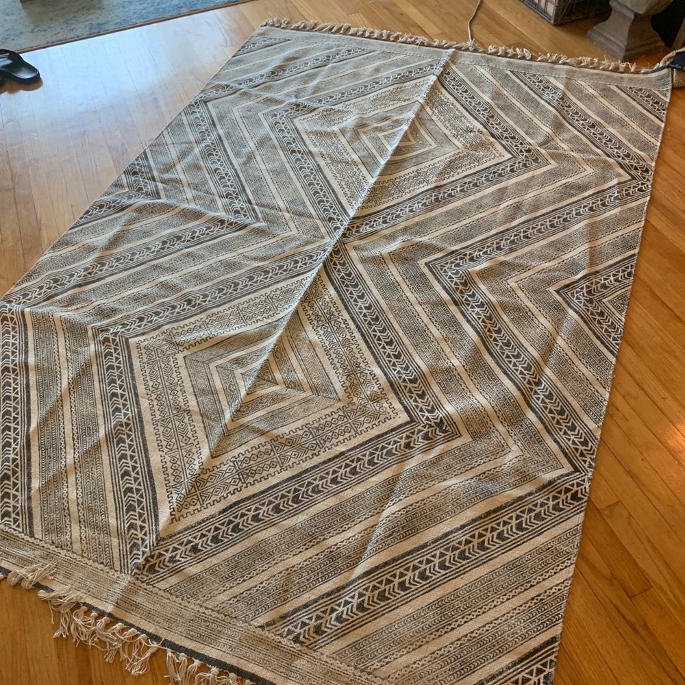 Boho rug (black and white)